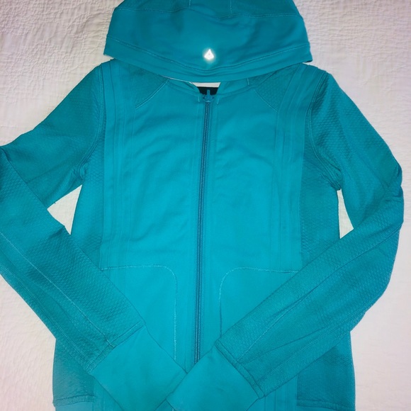 IVIVVA Reversible Jacket - Picture 2 of 12